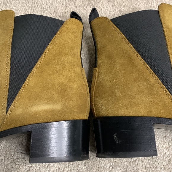 Acne Studios Jensen Suede Booties - Picture 14 of 15